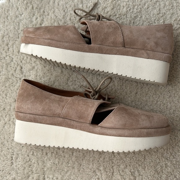 L’Amour Des Pieds Soft leather simply tie shoe - Picture 4 of 6